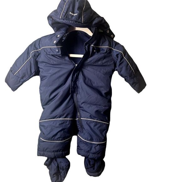 GAP Other - Baby Gap Snowsuit 6-12 months